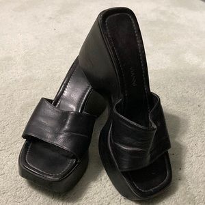 Roberto Vianni Black Wedge Shoes